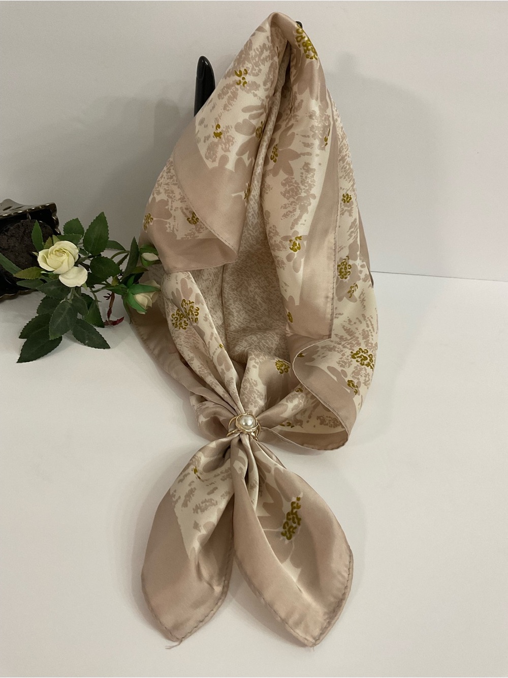 Floral Scarf Square Fashion Cream/Beige With Ring Clip New
